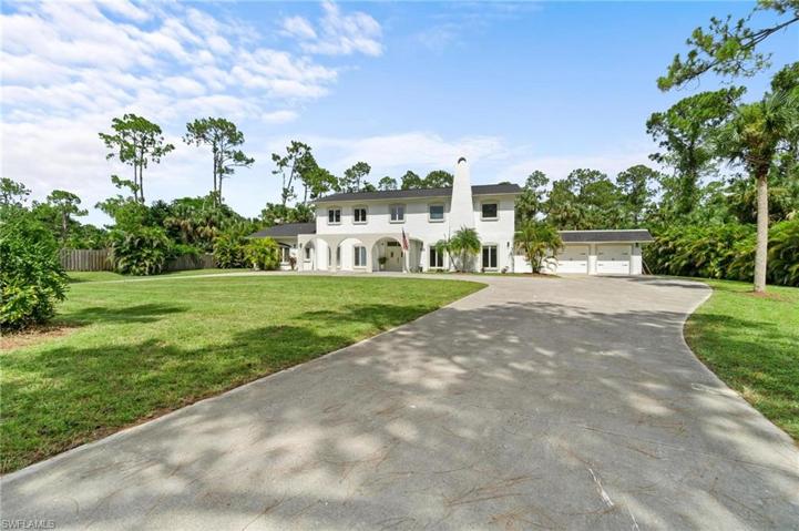 130 1st ST NW, NAPLES FL 34120