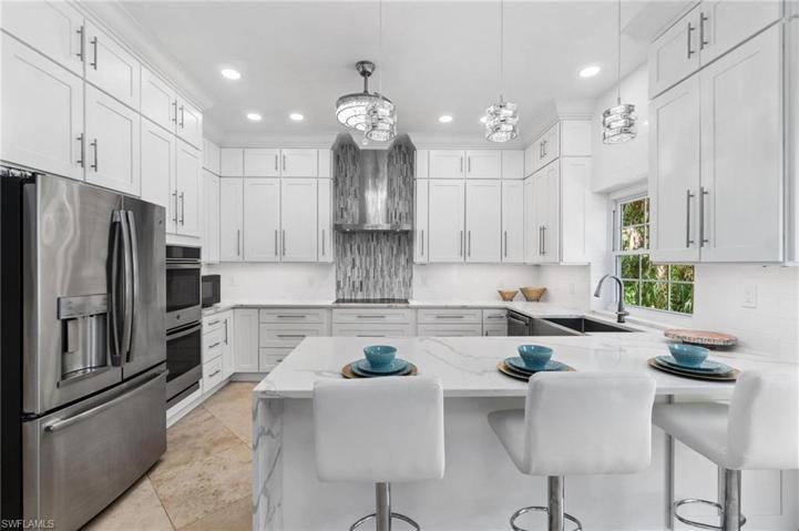 130 1st ST NW, NAPLES FL 34120