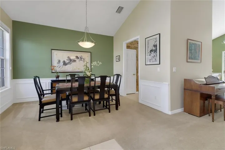 8864  Ventura  WAY, Naples, FL 34109