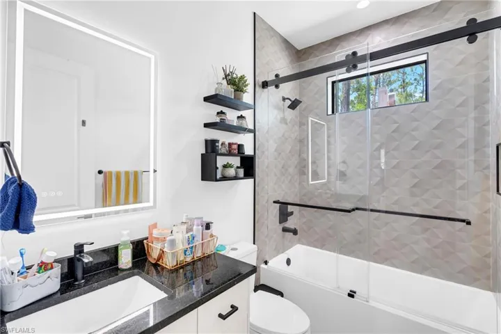 4406 31st Ave Ne, Naples, Florida 34120