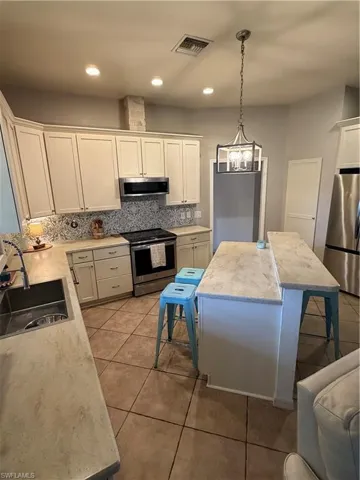 6011 Jadestone Ave, Fort Myers, Florida 33905