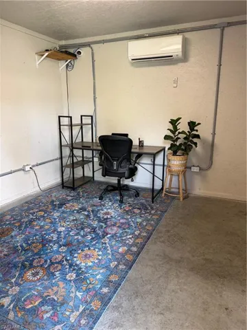 Private entry into the shop