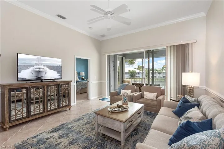 1182 Sweetwater Ln 1807, Naples, Florida 34110