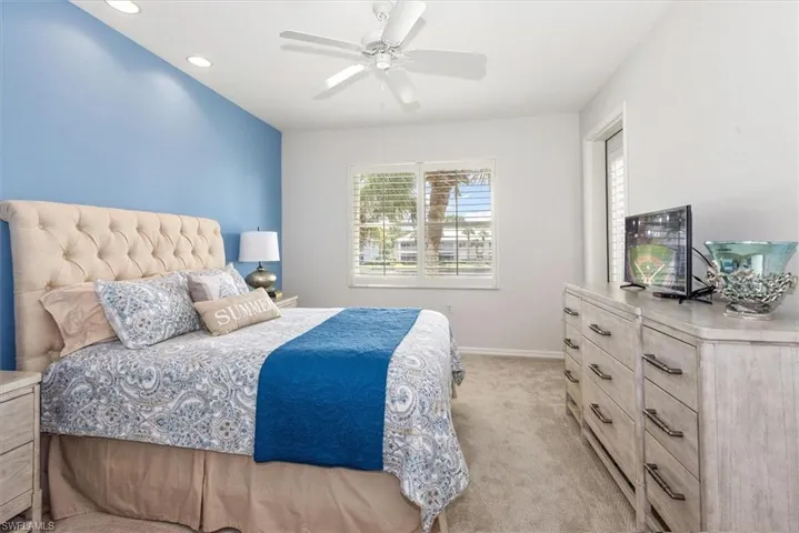 1182 Sweetwater Ln 1807, Naples, Florida 34110