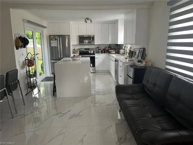 4231  NW 169th ter  , Miami Gardens, FL 33055
