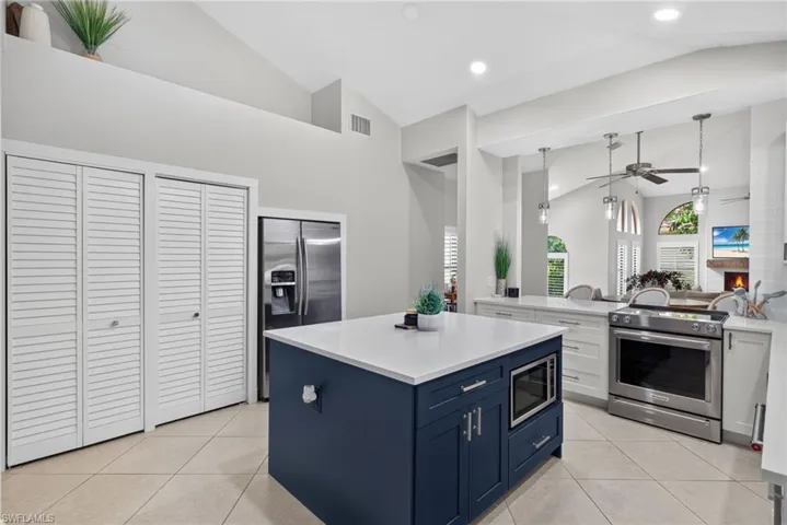 3081 Laurel Ridge Ct, Bonita Springs, Florida 34134