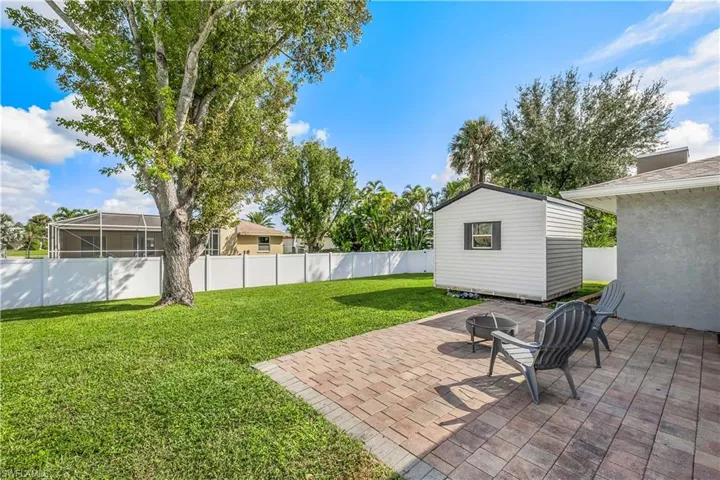 6054  Macbeth  LN, Fort Myers, FL 33908