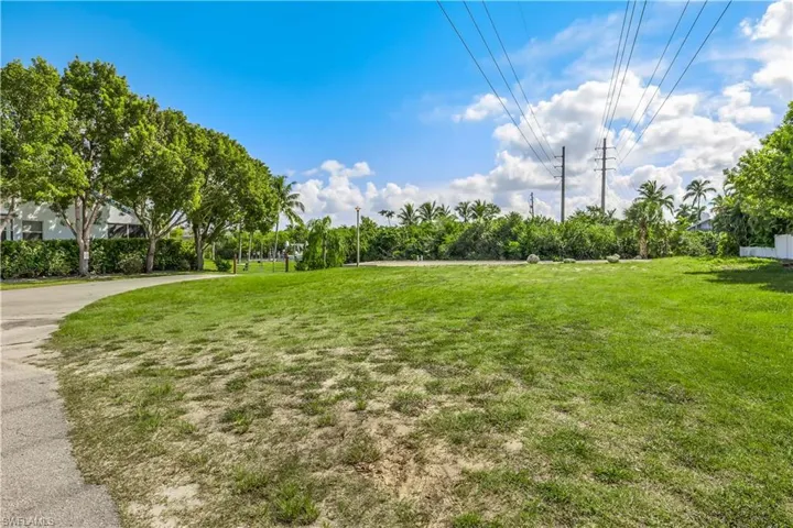 6054  Macbeth  LN, Fort Myers, FL 33908
