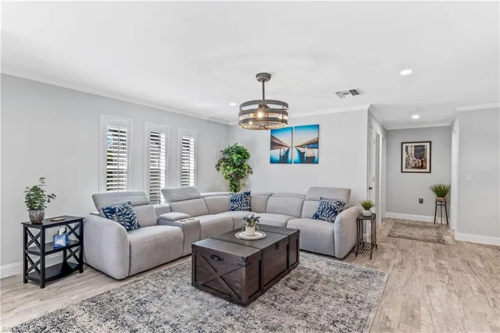 6054  Macbeth  LN, Fort Myers, FL 33908