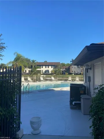 5294 Treetops Dr I-203, Naples, Florida 34113