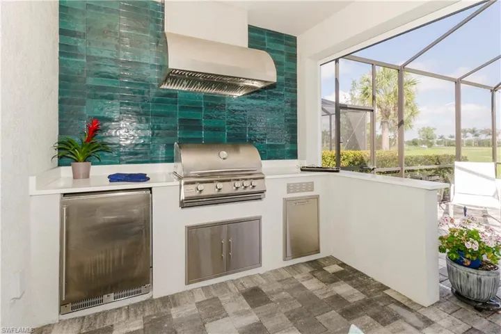 Outdoor Kitchen