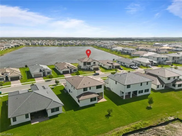 Drone / aerial view featuring a residential view