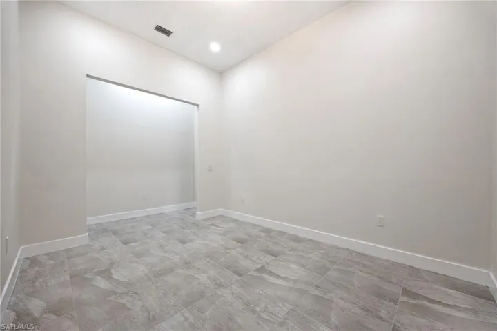 Flex Room