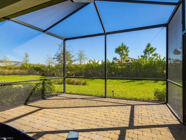 Extended Lanai with pre-plumbing for outdoor kitchen...