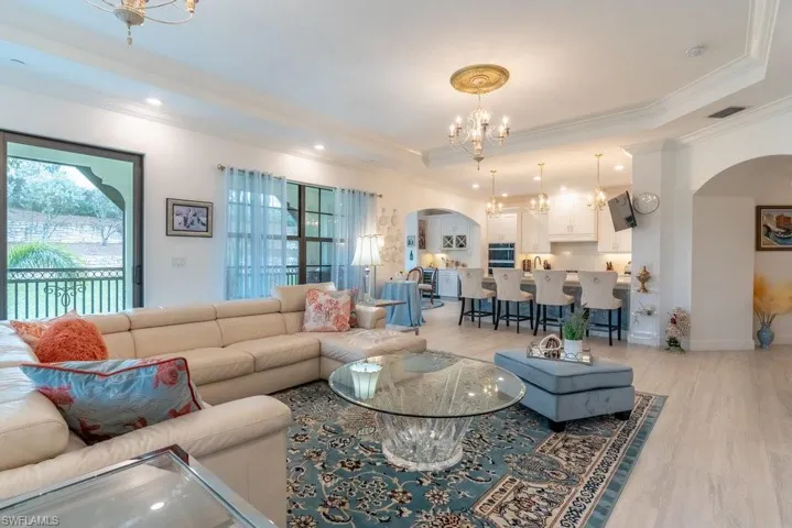16347 Viansa Way 102, Naples, Florida 34110