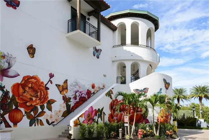 Award winning Nosh on Naples Bay