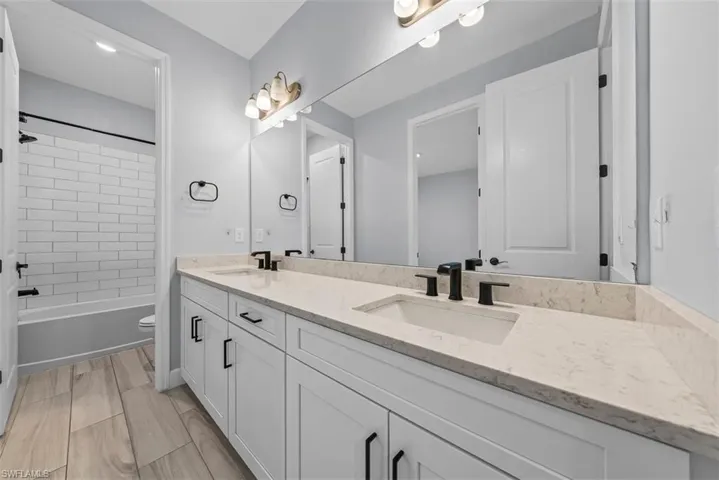 2038 Grove Dr, Naples, Florida 34120
