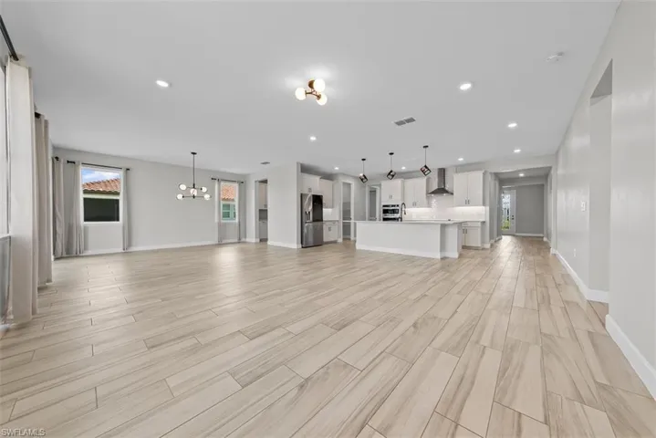 2038 Grove Dr, Naples, Florida 34120