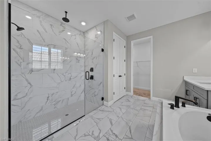 2038 Grove Dr, Naples, Florida 34120
