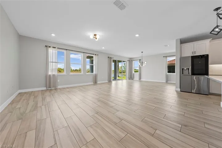 2038 Grove Dr, Naples, Florida 34120