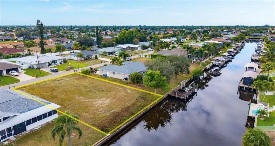 1215 Se 16th St, Cape Coral, Florida 33990
