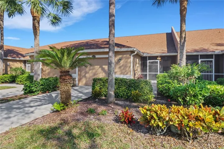 1677  Morning Sun LN E-22  , Naples, FL 34119