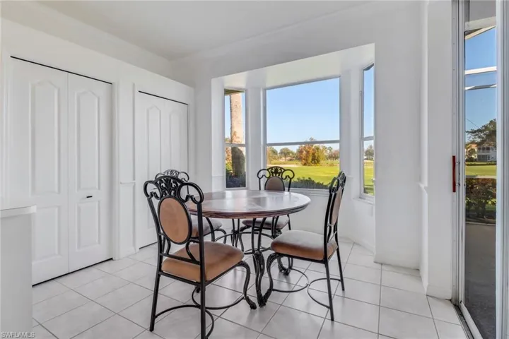 1677  Morning Sun LN E-22  , Naples, FL 34119