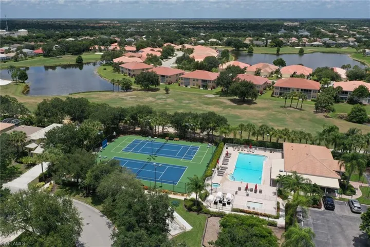 1677  Morning Sun LN E-22  , Naples, FL 34119