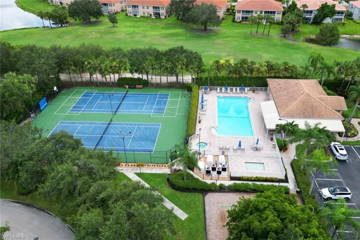 1677  Morning Sun LN E-22  , Naples, FL 34119