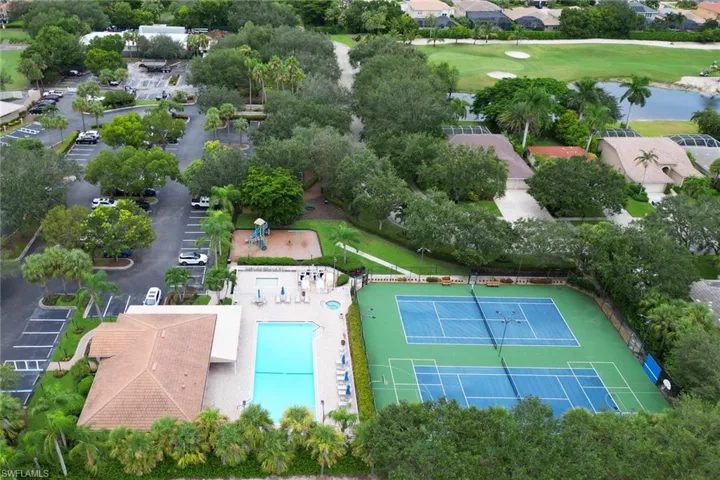1677  Morning Sun LN E-22  , Naples, FL 34119