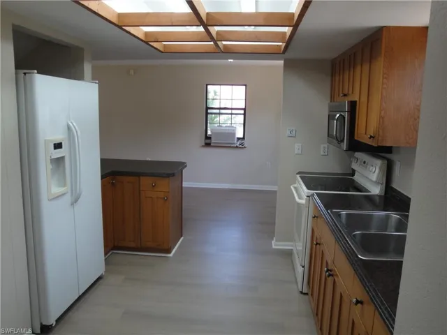 279  Hubbard  AVE, North Fort Myers, FL 33917