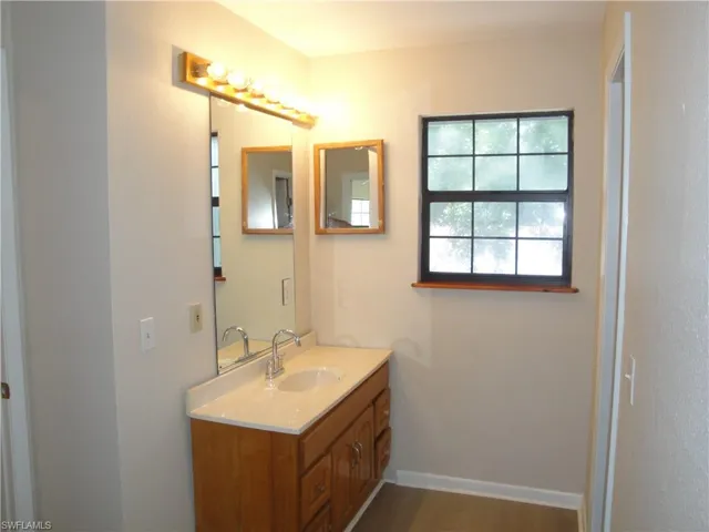 279  Hubbard  AVE, North Fort Myers, FL 33917