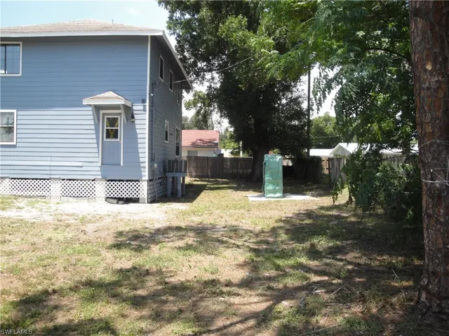279  Hubbard  AVE, North Fort Myers, FL 33917