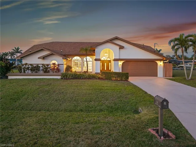 Evening View of 203 SE 37th Ln