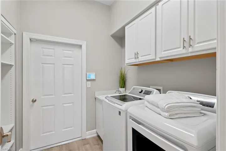 8097  Tauren  CT, Naples, FL 34119