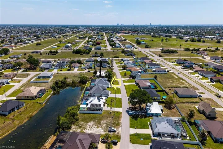 635 Ne 7th Ter, Cape Coral, Florida 33909