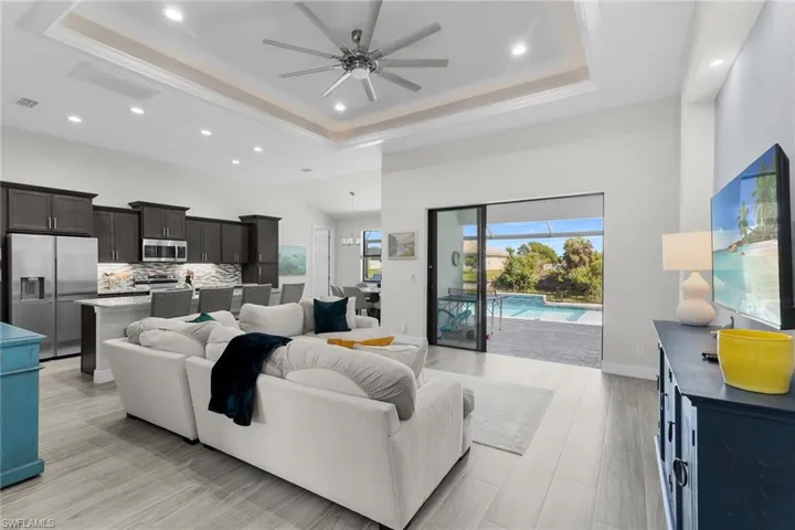 635 Ne 7th Ter, Cape Coral, Florida 33909