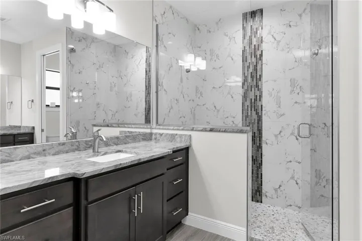 635 Ne 7th Ter, Cape Coral, Florida 33909
