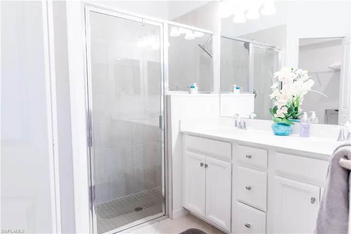 1636 Alameda Dr, Naples, Florida 34120