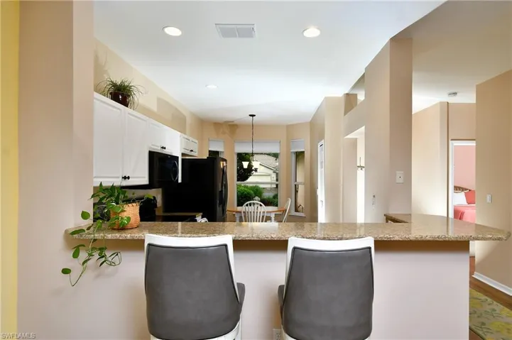 Breakfast bar