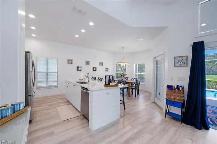 7112 Falcons Glen Blvd, Naples, Florida 34113