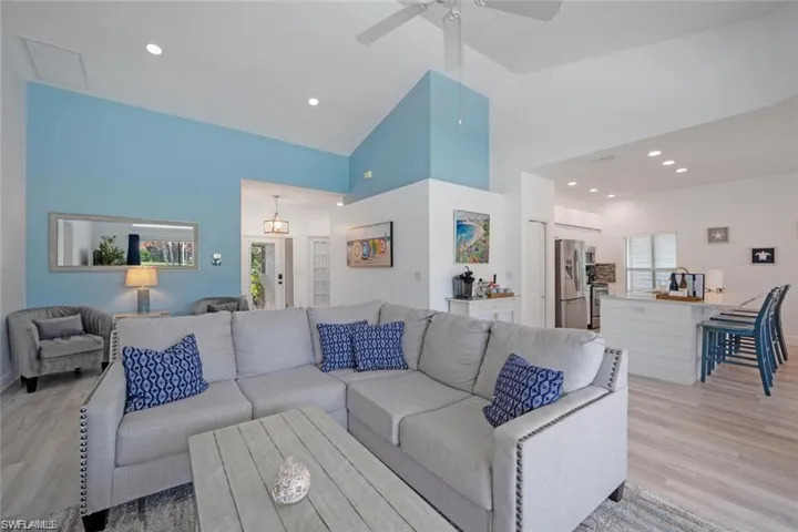 7112 Falcons Glen Blvd, Naples, Florida 34113