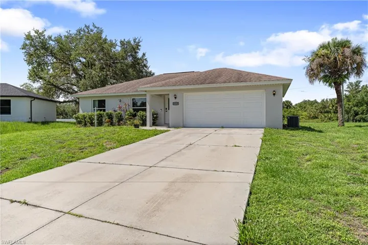 1429  Jabara  CIR, Labelle, FL 33935