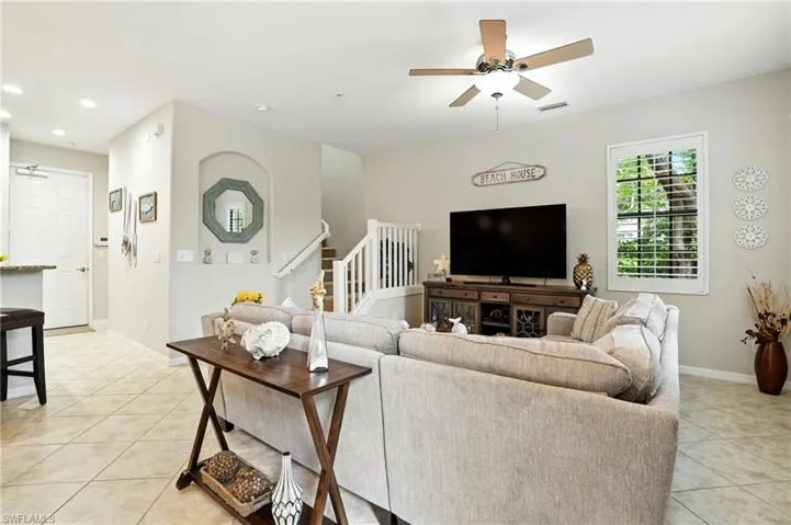 8941  MALIBU  ST, Naples, FL 34113