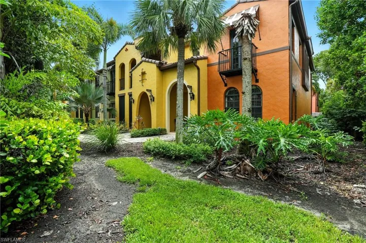 8941  MALIBU  ST, Naples, FL 34113