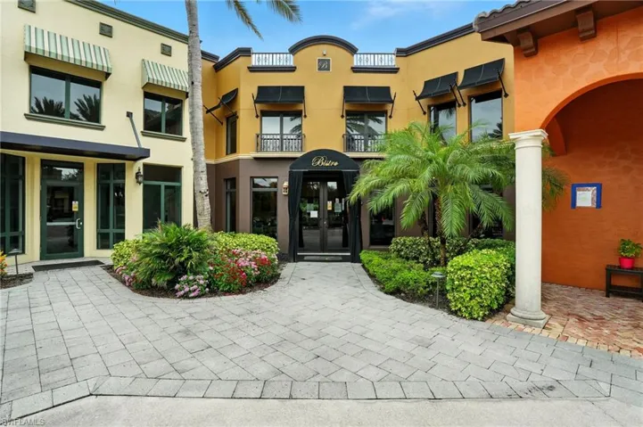 8941  MALIBU  ST, Naples, FL 34113