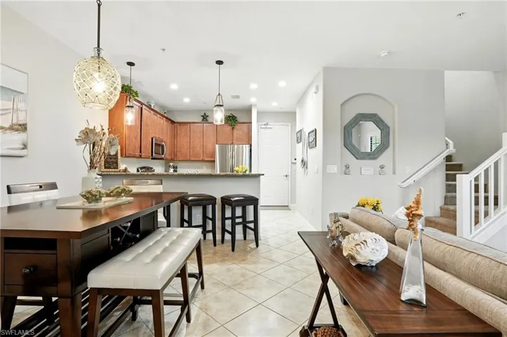 8941  MALIBU  ST, Naples, FL 34113