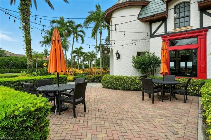 8941  MALIBU  ST, Naples, FL 34113