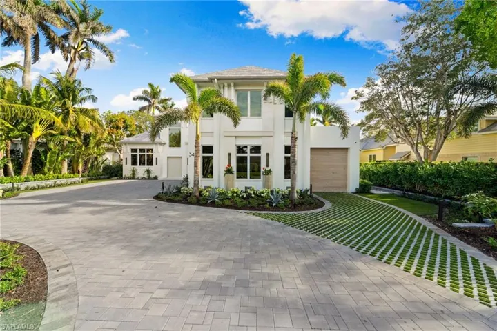 3455 Gin Ln, Naples, Florida 34102