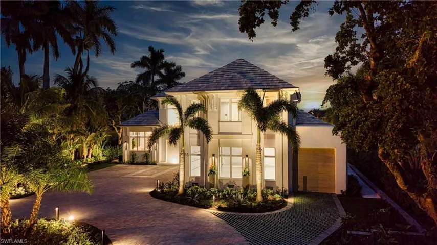 3455  Gin  LN, Naples, FL 34102